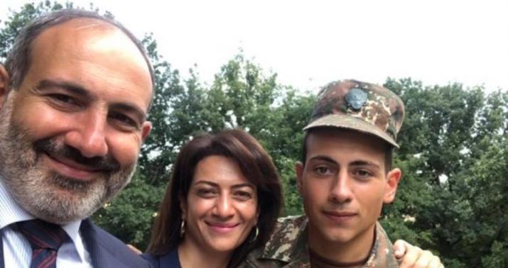 Paşinyanın oğlu Qarabağdan çıxarıldı: