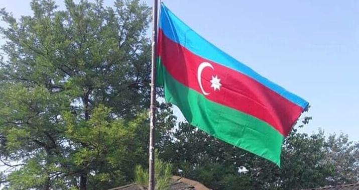 Füzulinin mərkəzində Azərbaycan bayrağı qaldırıldı
