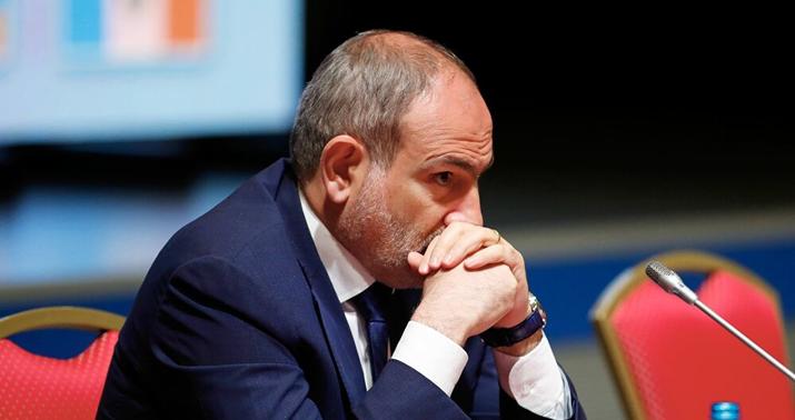 Paşinyan və generallar arasında kritik müzakirə -