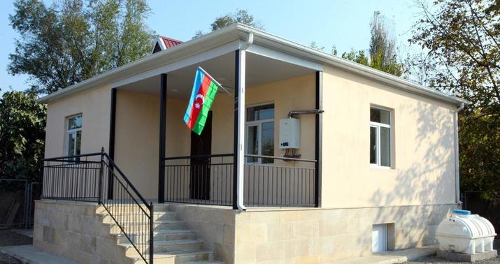 Daha 4 rayonda Qarabağ müharibəsi əlillərinə ev verildi -