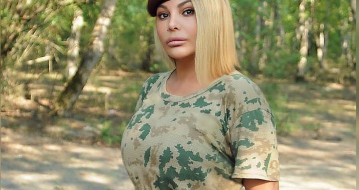 Aygün Kazımova əsgərlərə məktub yazdı -