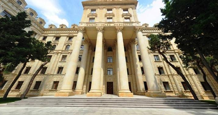 Azərbaycandan Kanadanın XİN başçısına -