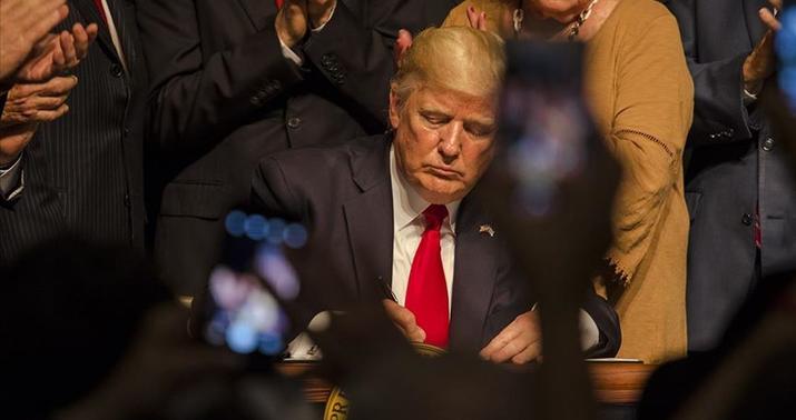 Trampdan dünya nəhənginə gözlənilməz zərbə -