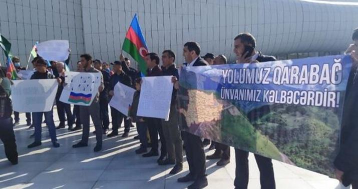 Bakıda Kəlbəcər yürüşü keçirilir -