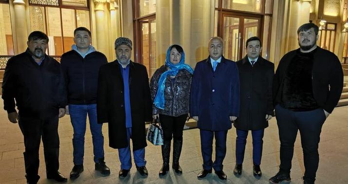 Qazaxıstanlı jurnalistlər Azərbaycanda -