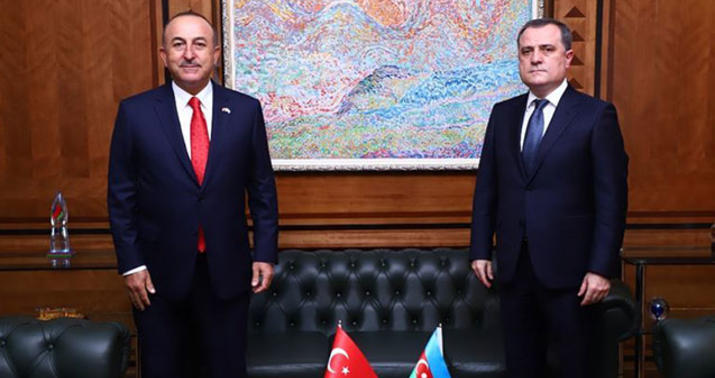 Bayramov Çavuşoğlu ilə Pakistanda görüşdü