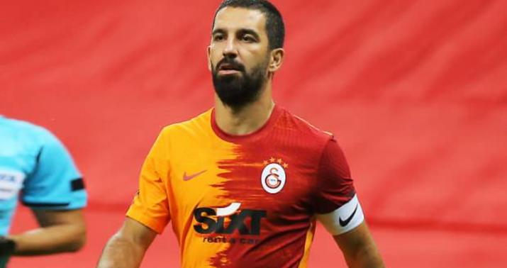 Arda Turan koronaya yoluxdu-