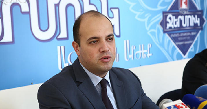 İrəvan qarışır: “Paşinyan cəhənnəmə sürünür” –