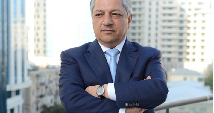 Zəfər təntənəsinin 1 ili