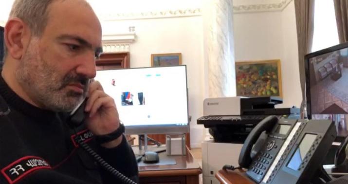 “Putinlə saatda iki dəfə telefonla danışmışam” -