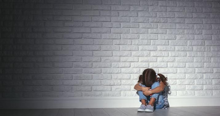 Dövlət Komitəsindən atalığı tərəfindən zorakılığa məruz qalan azyaşlı ilə bağlı -