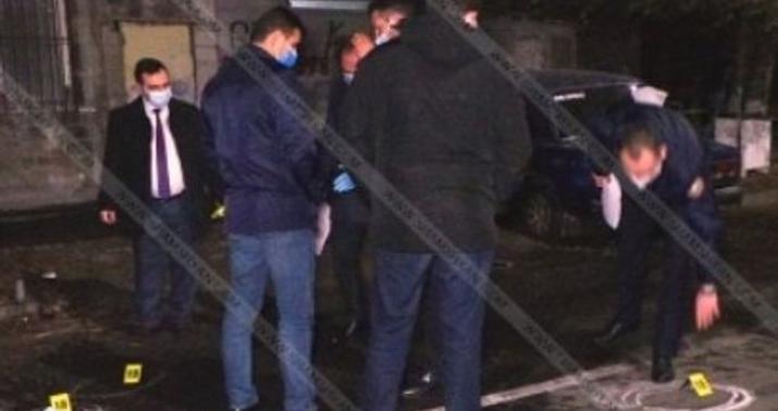 İrəvanda universitet yaxınlığında atışma: