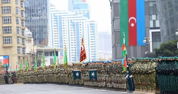 Bakının hansı hissələrində paradı canlı izləmək mümkün olacaq? -