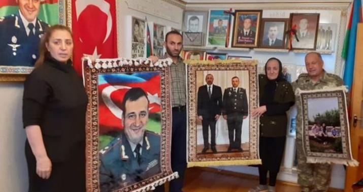 Azərbaycanın Milli Qəhrəmanı Polad Həşimovun anası ziyarət olundu