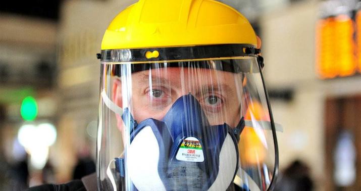 Üz sipəri virusdan qorumur -