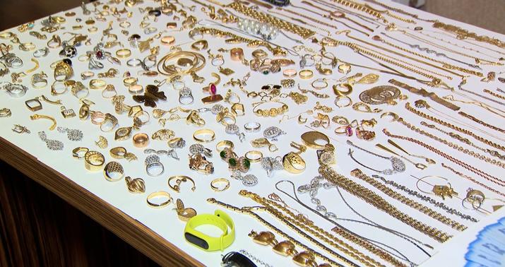 Bakıda 7 mənzildən  177 min manatlıq qızıl oğurlandı -