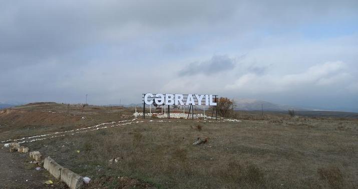 Cəbrayılda gecəyarısı əməliyyat: Sərxoş şəxslər polisə hücum etdi –