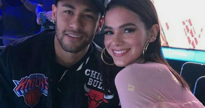 Neymar ispaniyalı gözəli izləməyə başladı... -