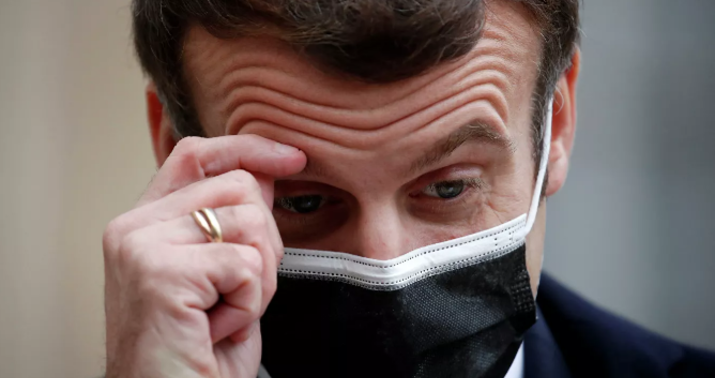 Makron Yelisey sarayını tərk etdi