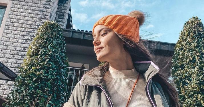 Fəxriyyə Evcəndən villasında yeni poz... -