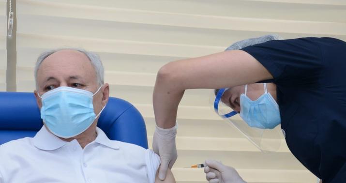 Oqtay Şirəliyev və Ramin Bayramlı peyvənd olundu -