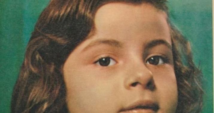 Müğənni Demet Akalının illər əvvəlki görüntüləri –