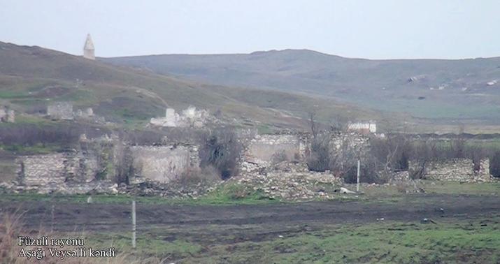 Füzulinin Aşağı Veysəlli kəndi -