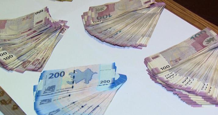 Yasamalda iki mənzildən pul və qızıl oğurlandı