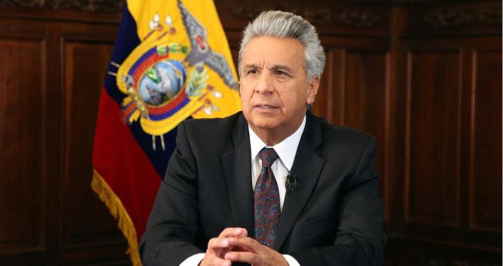 Ekvador prezidentinin təyyarəsi təcili eniş etdi -