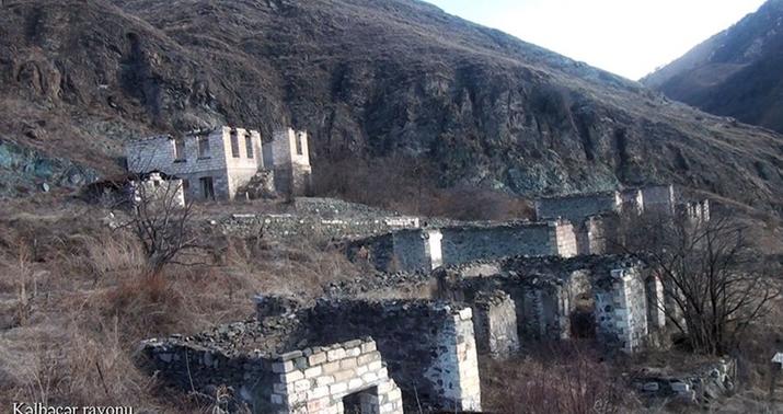Kəlbəcərin Qaraxançallı kəndi -