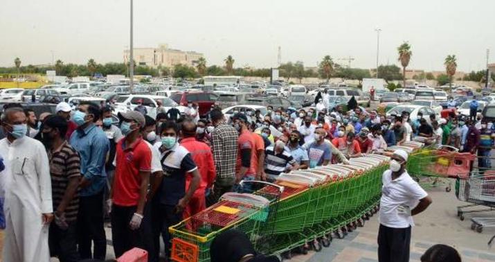 Daha bir ölkə karantin tədbirlərini sərtləşdirdi -