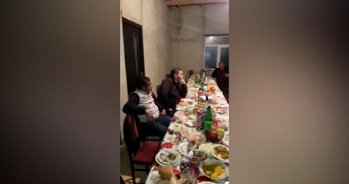 Salyanda polis nişan məclisinə basqın etdi –