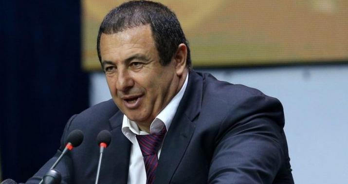 Köçəryandan sonra o da Moskvaya gedir