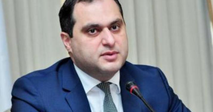 Bir qrup vəkil Ermənistan Müdafiə Nazirliyini məhkəməyə verdi