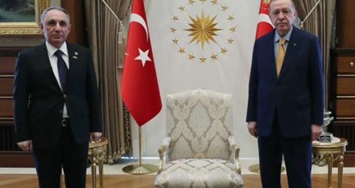 Ərdoğan Kamran Əliyev ilə görüşdü