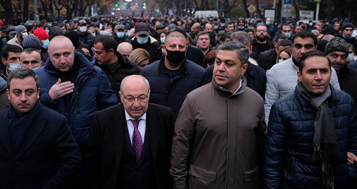 Erməni müxalifəti hərəkətə keçdi: