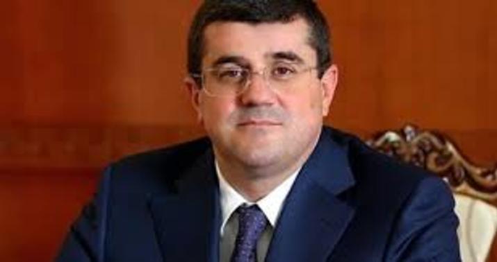 Araik etiraf etdi: