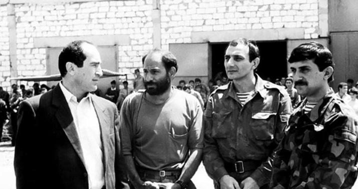 Köçəryan İran diplomatlarının ailələrini necə məhv etdi – İranlı jurnalistə vacib xatırlatma/