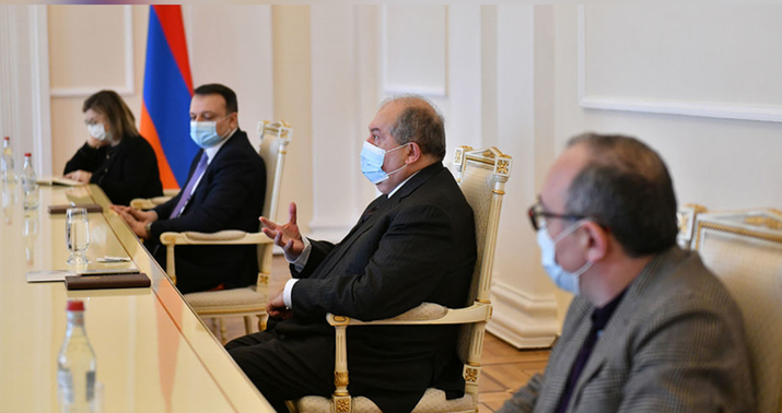 Sarkisyan baş naziri və müxalifəti görüşə dəvət etdi