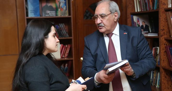 ""Dodaqdan qəlbə"ni oxuyub əsəbləşdim və..." -