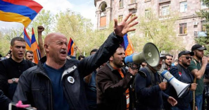 Erməni müxalifəti hərəkətə keçdi: