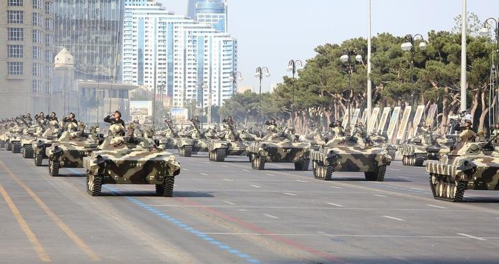 Hindistan Azərbaycandan hərbi xərcləri ağıllı idarə etməyi öyrənə bilər