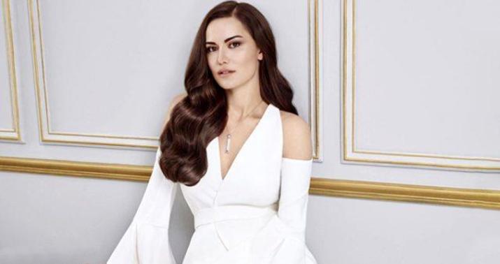 Fəxriyyə Evcən fotoşopun qurbanı oldu -