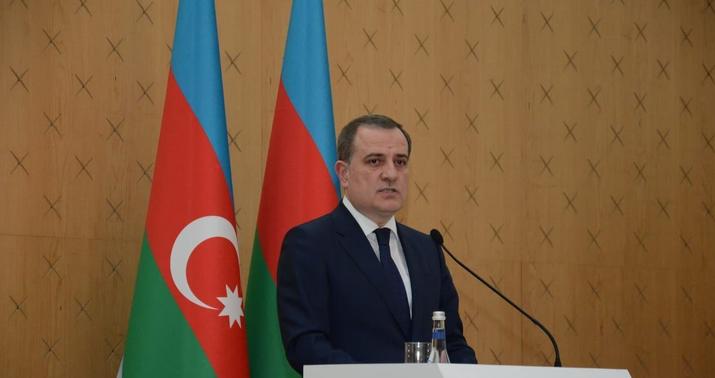 Ceyhun Bayramovdan ölkə gənclərinə təbrik