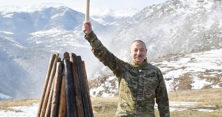 İlham Əliyev Talış kəndində Novruz tonqalını alovlandırdı