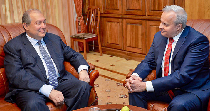 Rusiya Ermənistanda hərəkətə keçdi:
