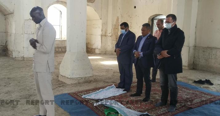 İƏT nümayəndə heyəti Ağdam Cümə məscidində namaz qıldı -