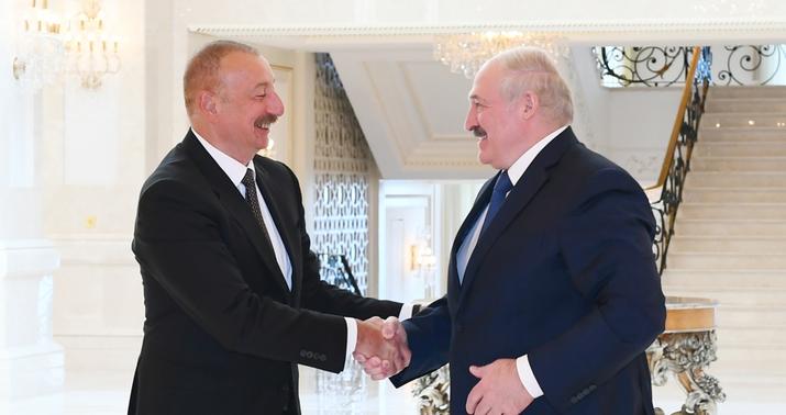 Lukaşenkodan İlham Əliyevə təbrik mesajı