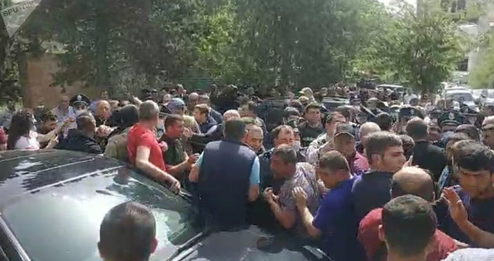 Zəngəzurda qarşıdurma –