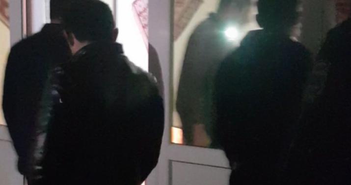 Əvvəl arvadını, həbsdən sonra onun məşuqunu öldürdü: